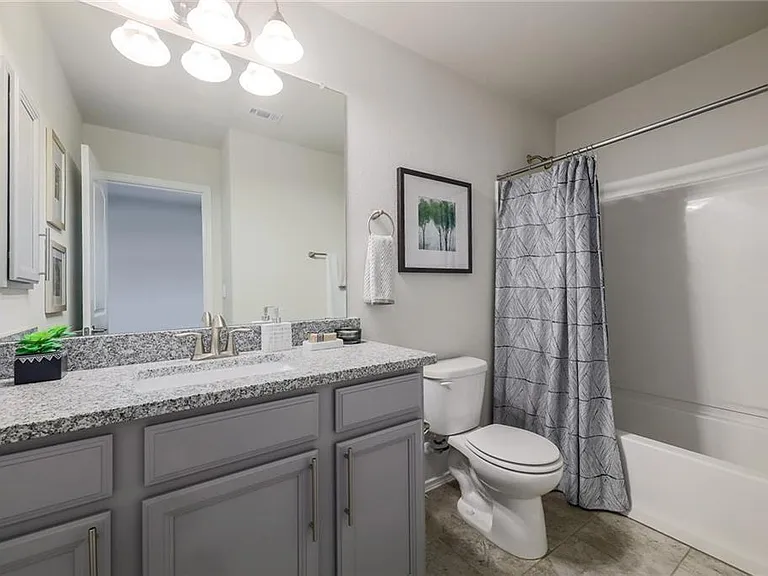 14004 Osmarea Dr — Photo 21