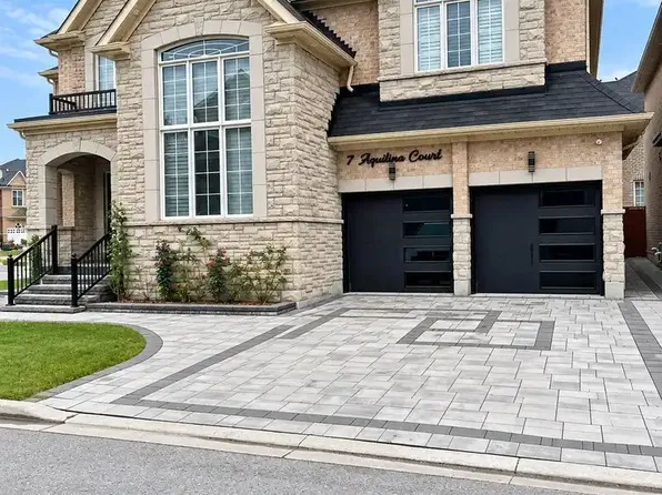 7 Aquilina Ct, Ajax, ON L1Z 0E5