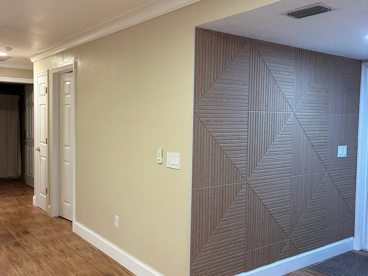 3 bed, 1465 sqft, $3,400 — Photo 3