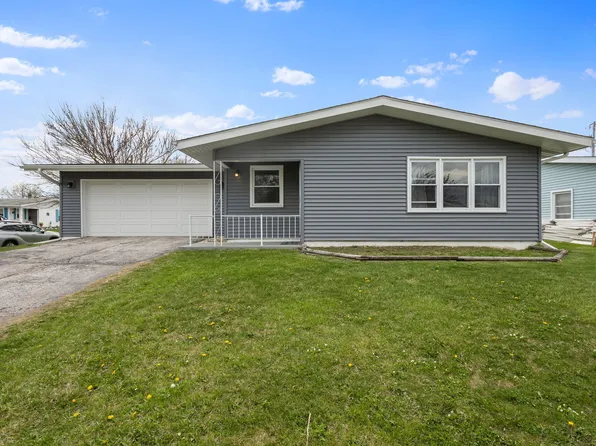 544 Riviera Rd, Valparaiso, IN 46385