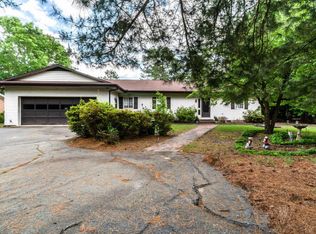 19 Par Dr, Whispering Pines, NC 28327
