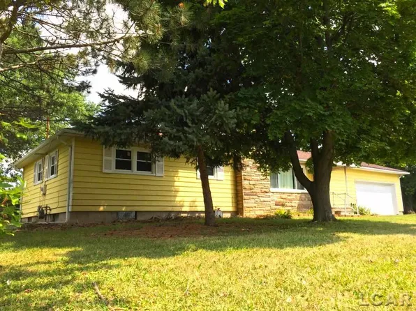1402 Shepherd Rd, Tecumseh, MI 49286