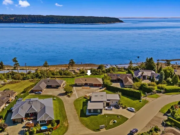 513 Ash St, Campbell River, BC V9W 5L8