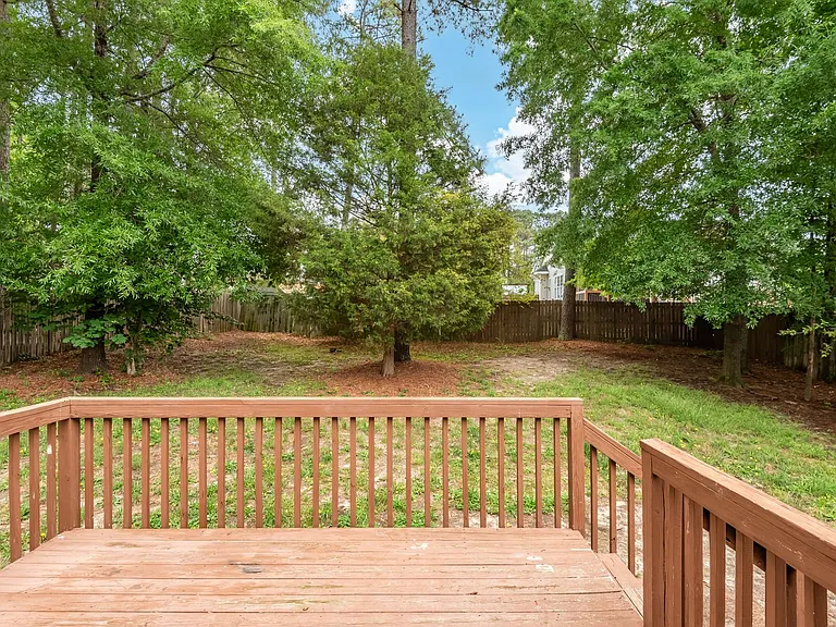 220 Wood Green Dr — Photo 19