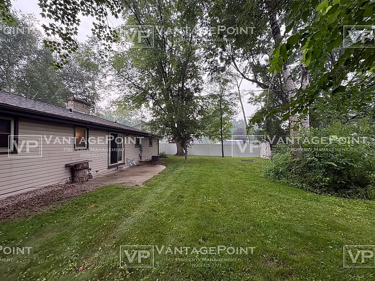 1643 Birchwood Dr — Photo 23