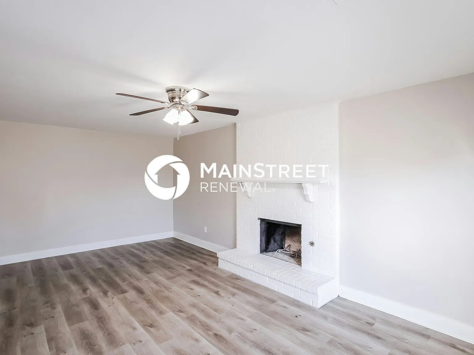 445 Larkspur Court — Photo 4