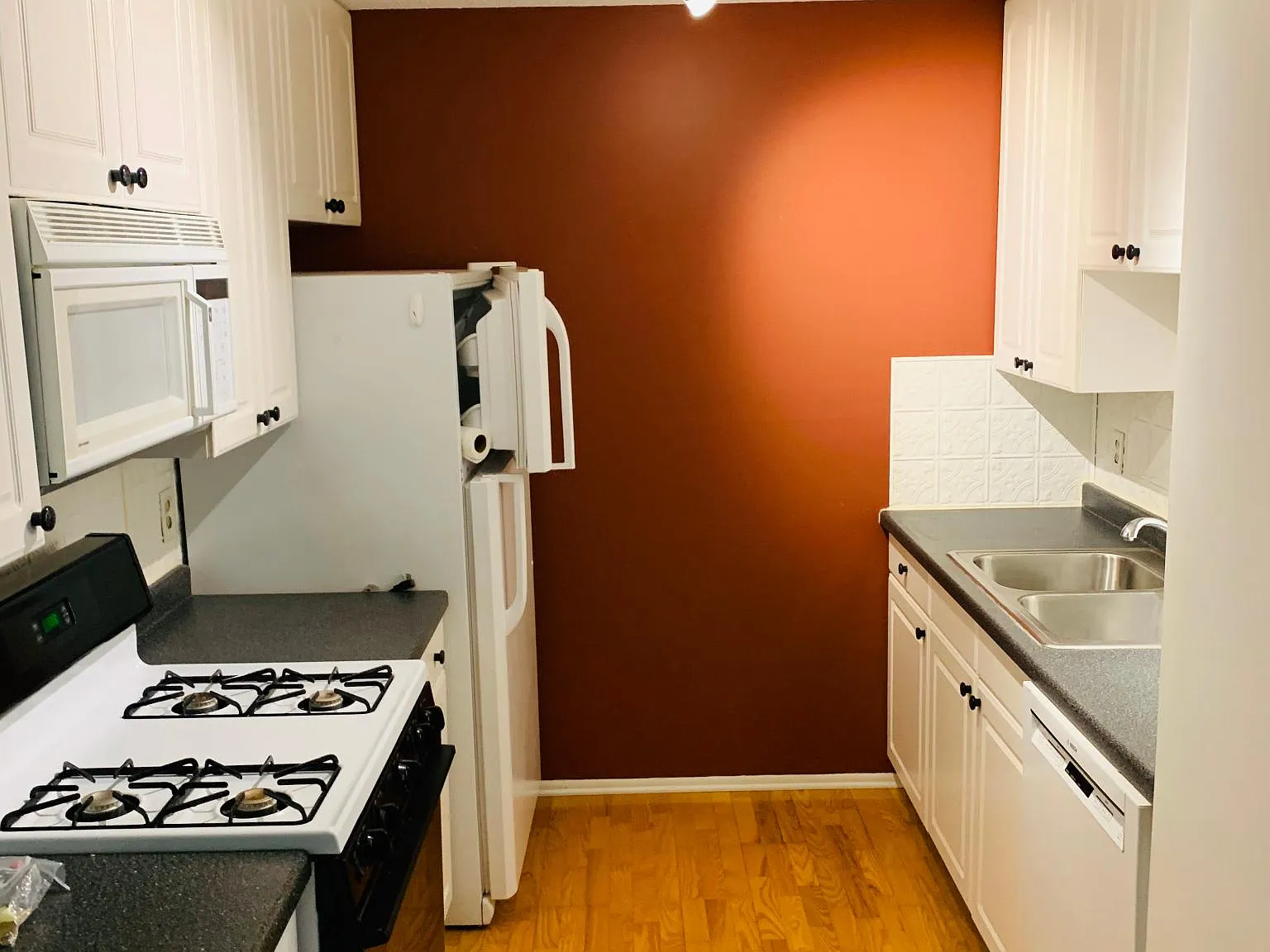 1601 N Innsbruck Dr NE — Photo 2
