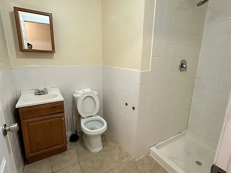 437 N Wiota St — Photo 29