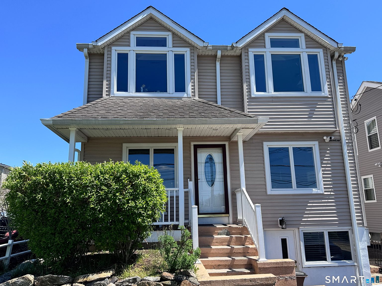 556 Fairfield Avenue