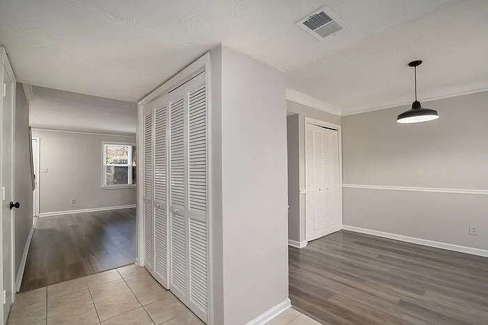 3027 Spruce Cir — Photo 8