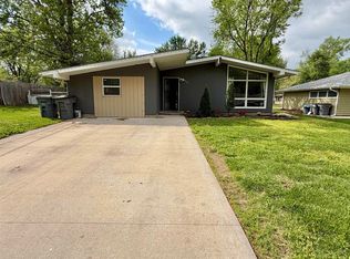 1715 W 13th Ave, Emporia, KS 66801