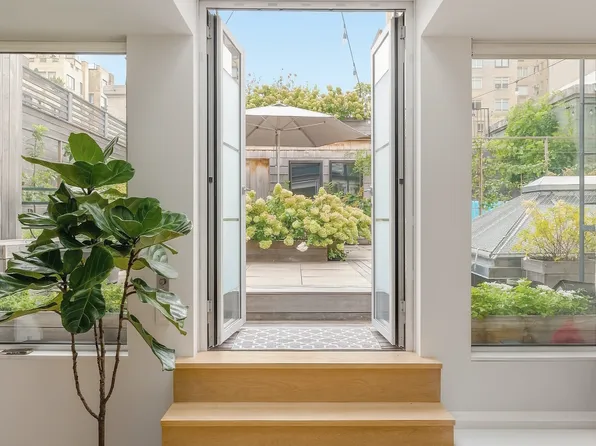 5 East 75th Street image 1 of 17