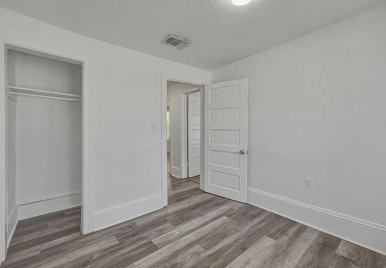 1216 W 24th St #1 — Photo 17