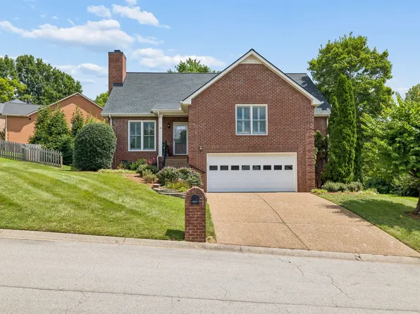 7216 Magnolia Hills Dr, Nashville, TN 37221