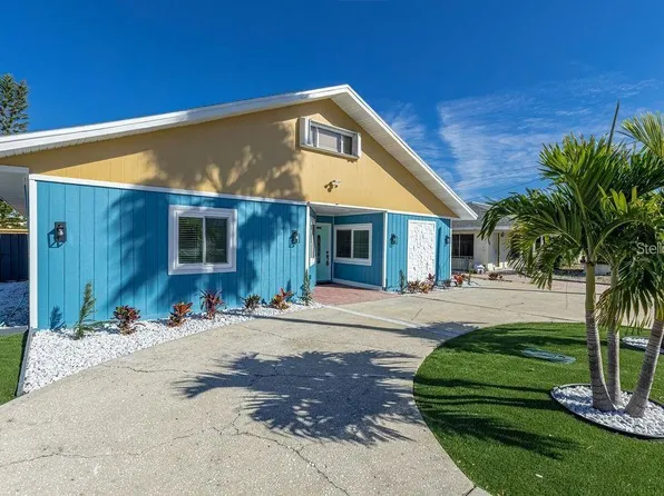 14019 W Parsley Dr, Madeira Beach, FL 33708