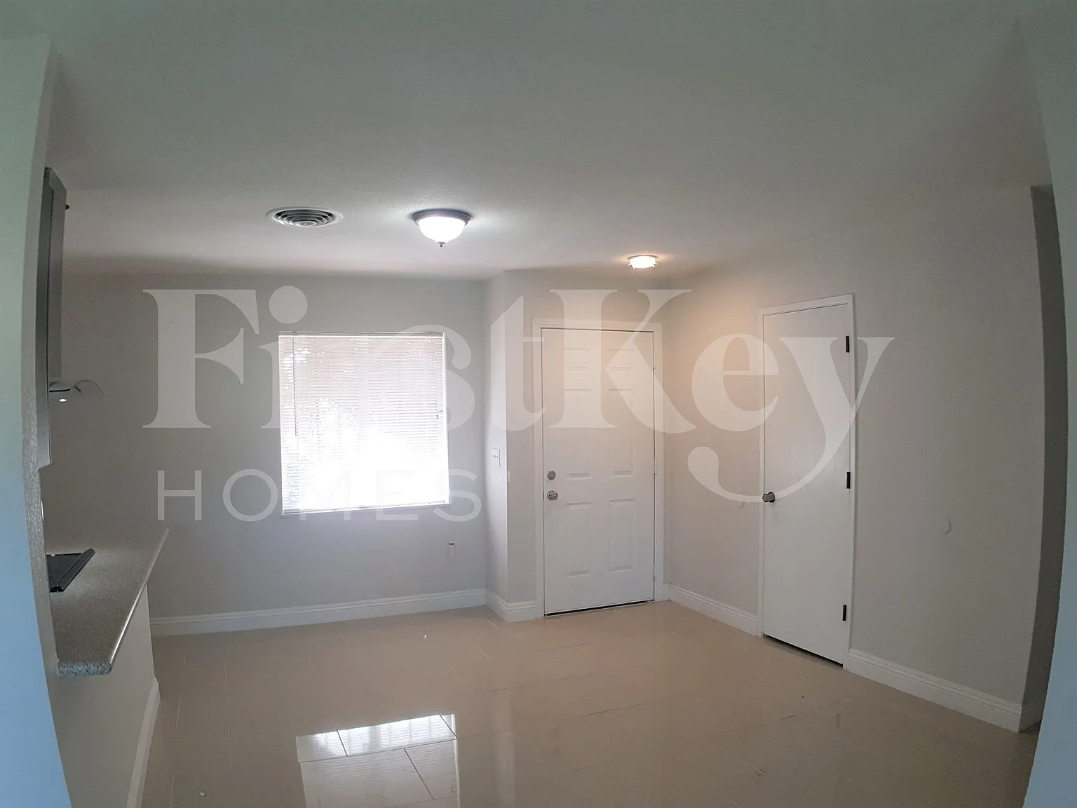 3 bed, 2.0 bath, 1619 sqft, $1,680 — Photo 2
