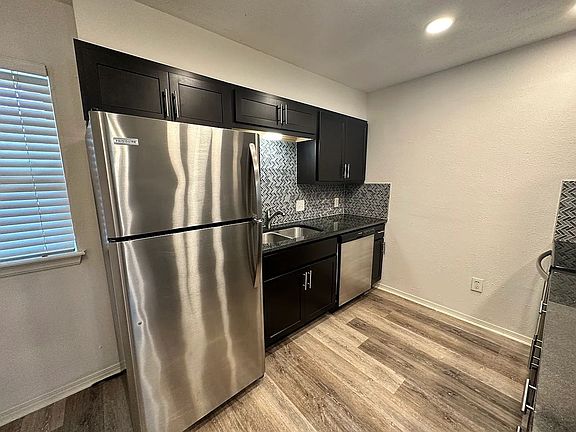 5th image of 700 710 Nw 17th Street Vis #710/14