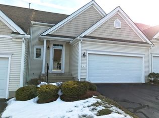 4 Bluebird Dr, South Grafton, MA 01560
