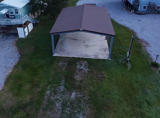 114 Cedar Ln, Grand Isle, LA 70358