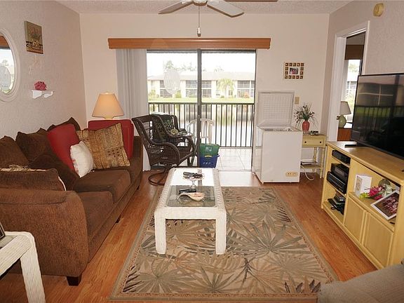 4th image of 4040 Oakview Dr Unit G7