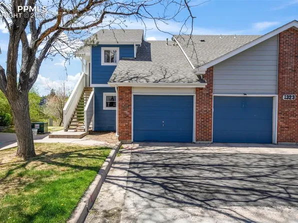 1323 S Cathay Ct APT 202, Aurora, CO 80017