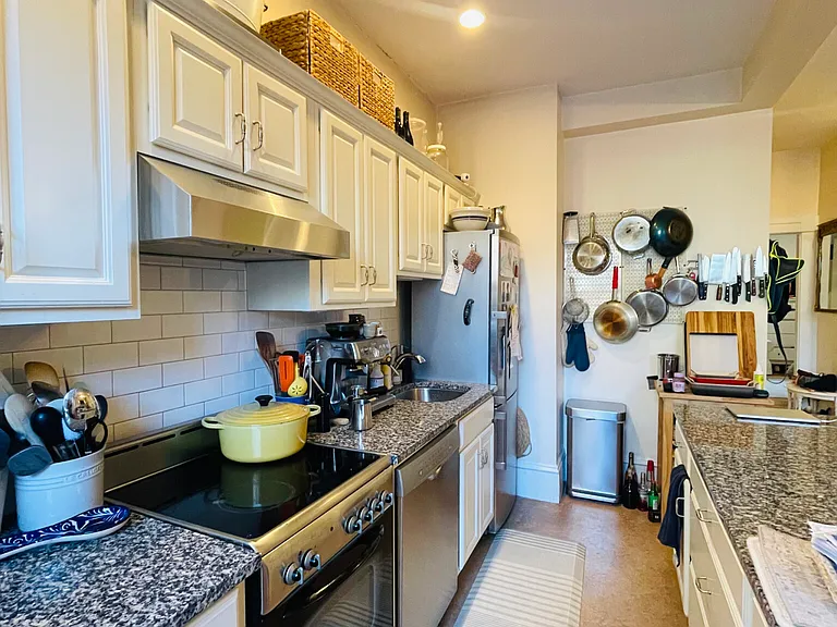 105 Pinckney St #4 — Photo 5