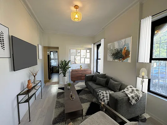 Rented by Pear NYC LLC | media 1