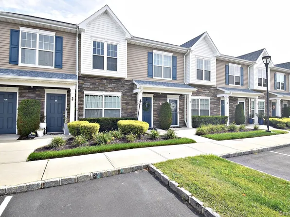 66 Weatherby Lane, Central Islip, NY 11722