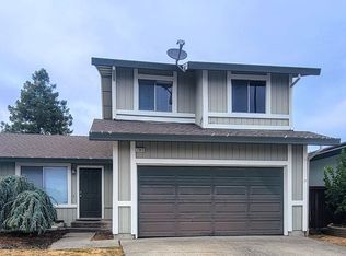 1540 Gary Ct, Rohnert Park, CA 94928