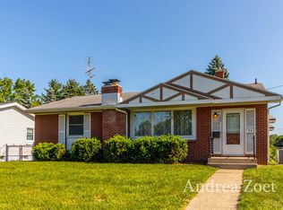 1586 40th St SW, Wyoming, MI 49509