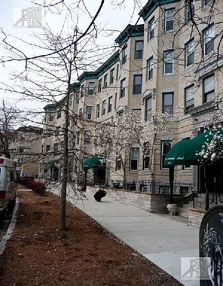 1421 Commonwealth Ave #303 — Photo 6