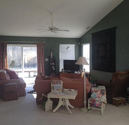 4th image of 5849 Oberlies Way