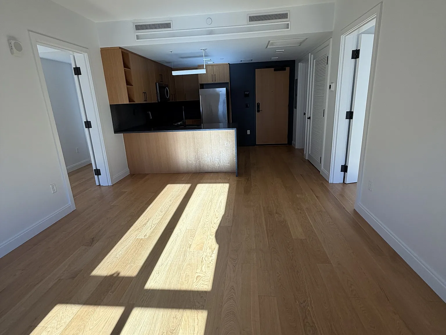 2 bed, 2.0 bath, $4,975 — Photo 4