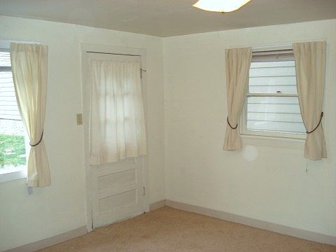 Ground Level Walkout - Private Entrance to Unit B