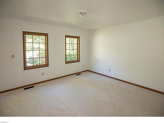 5th image of 290 Glen Park Dr