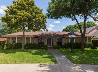 109 Charles St, Desoto, TX 75115