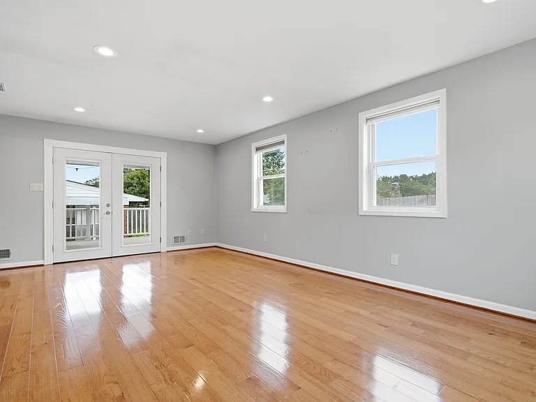 2521 Shanandale Dr — Photo 20