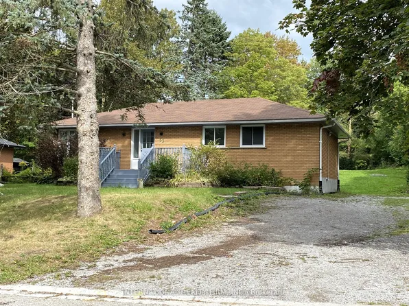 53 Belfry Dr, Newmarket, ON
