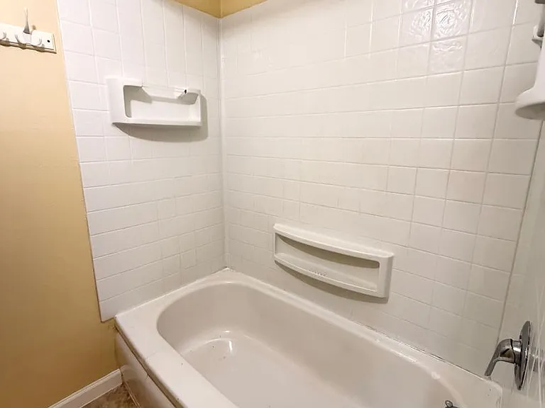 635 S 14th St — Photo 12