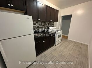 5670 N Ridge Ave #A, Chicago, IL 60660