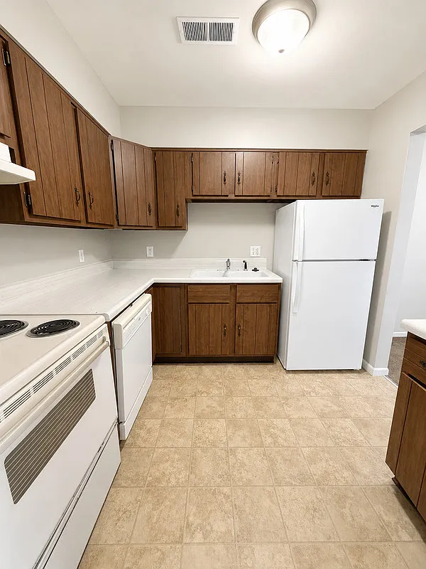 Jefferson Street Apartments — Photo 3