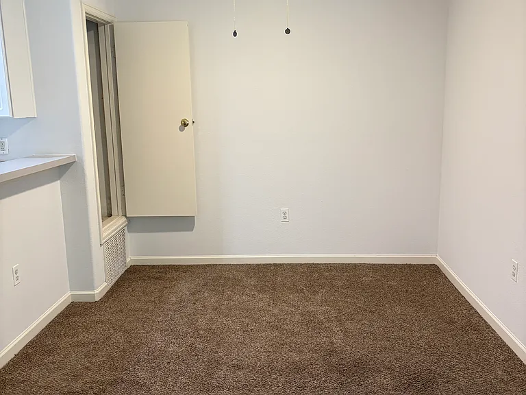 550 Mohawk Dr — Photo 10