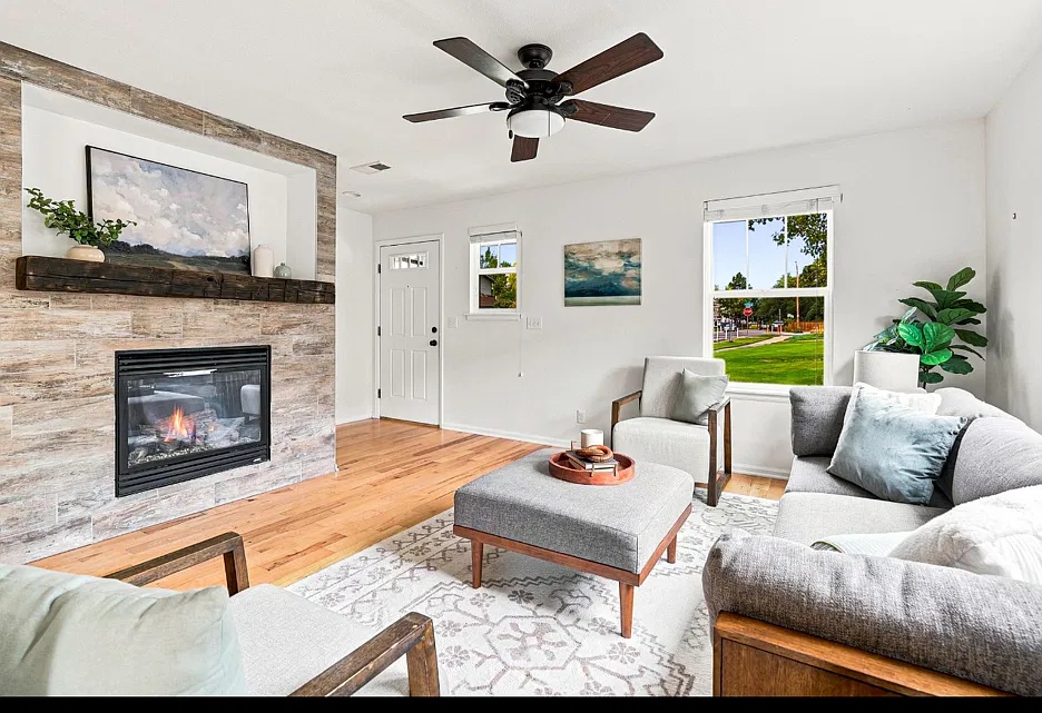 3 bed, 1722 sqft, $2,995 — Photo 3