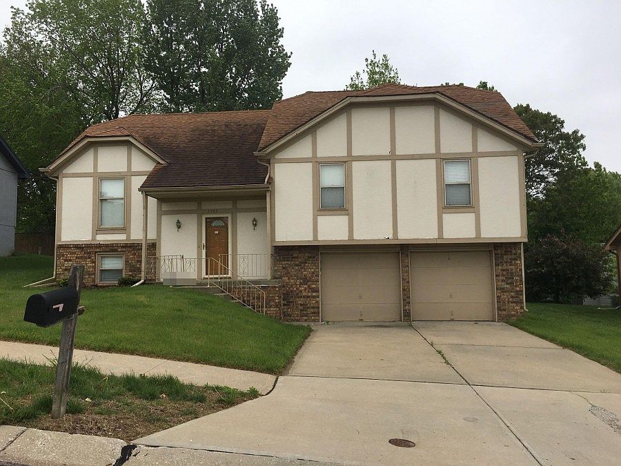 1st image of 3905 E 18th Ct