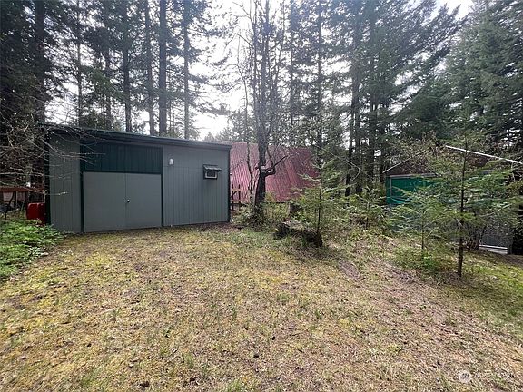 3rd image of 134 Cowlitz View Drive