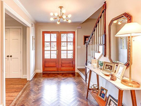 3rd image of 5285 Keatswood Dr