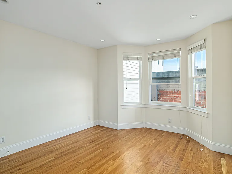 639A Natoma St — Photo 11