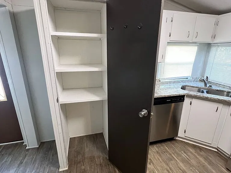 3700 Ash Dr — Photo 8