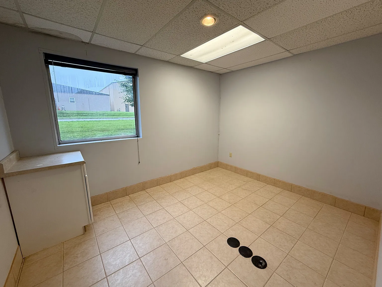1230 Woodland Drive - 115 — Photo 3