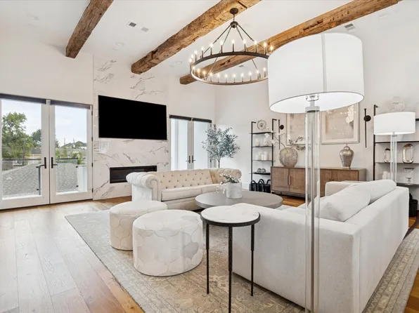 2434 Nantucket Dr #C, Houston, TX 77057